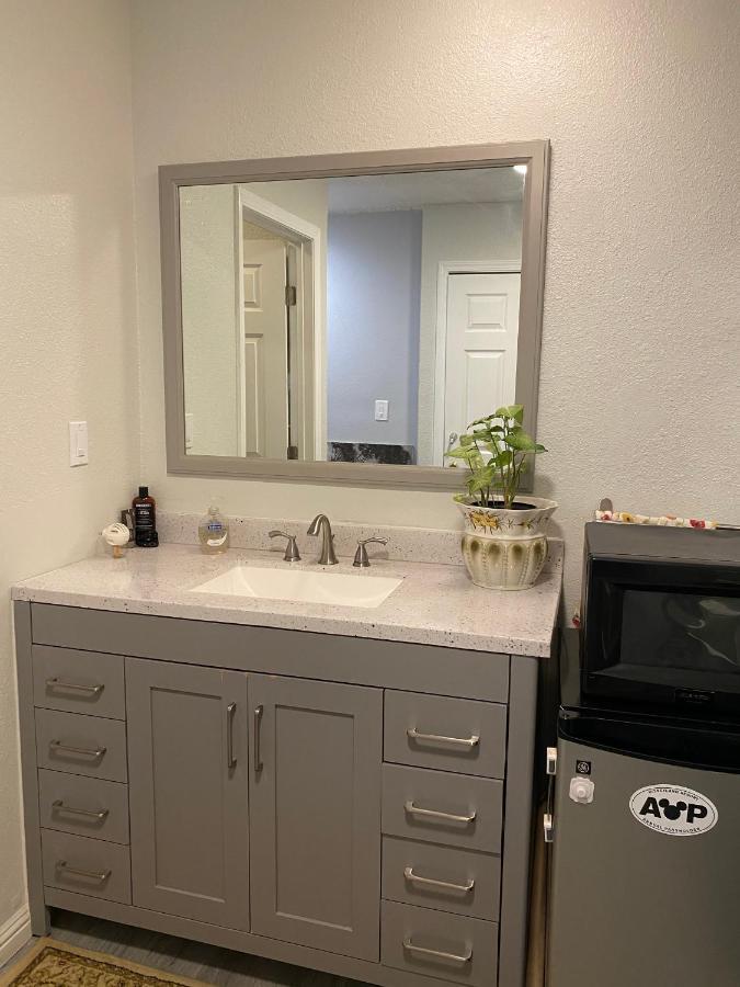 Private Room In Los Angeles With Ac, Strong Wifi, Smart Tv, Work Desk Near Sofi Stadium Exterior foto
